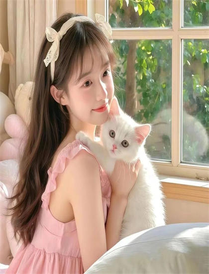 黑蝴蝶美版色彩运用解析：色调选择与情绪表达分析